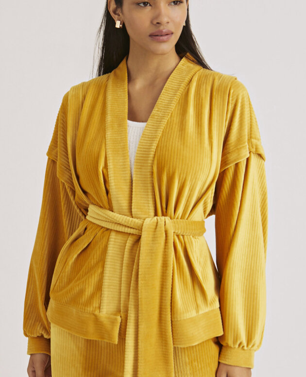 Kimono Curto com Faixa