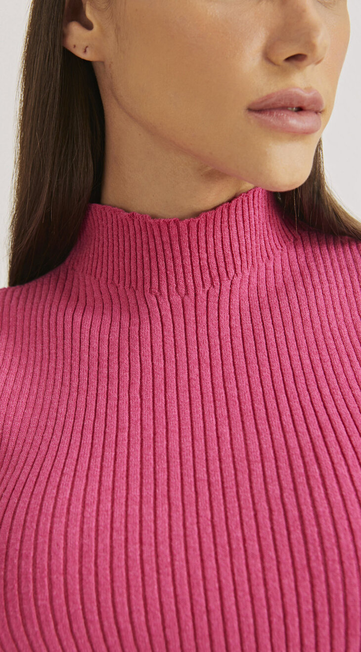 Regata Gola Alta Tricot Morena Rosa - Imagem 2