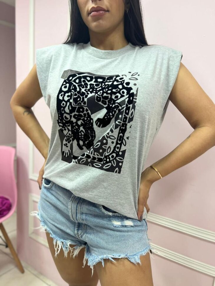 T-shirt Morena Rosa Detalhe em Ombreira