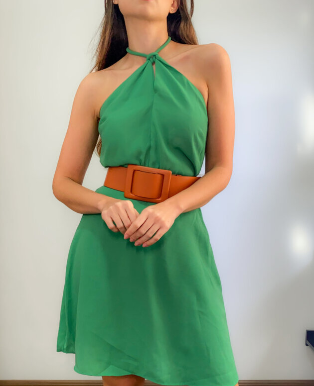 Vestido Curto Verde com Decote e Amarração Morena Rosa