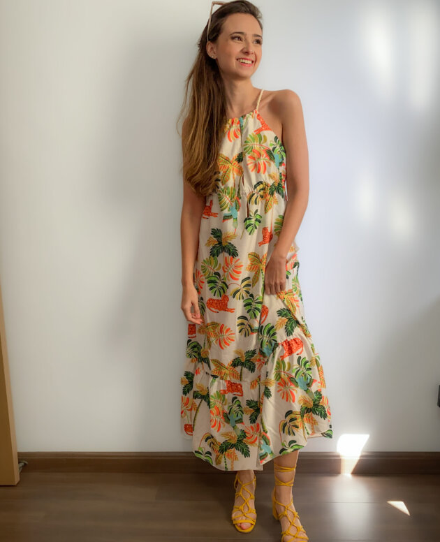 Vestido Midi com Decote em V Cortininha Estampa Exclusiva Zinco